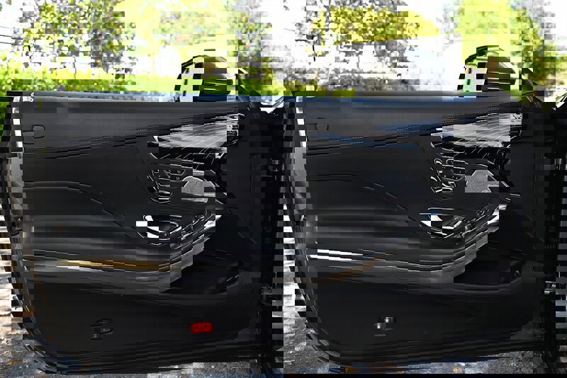 Used 2017 Mercedes-Benz S 550 Cabriolet image 31