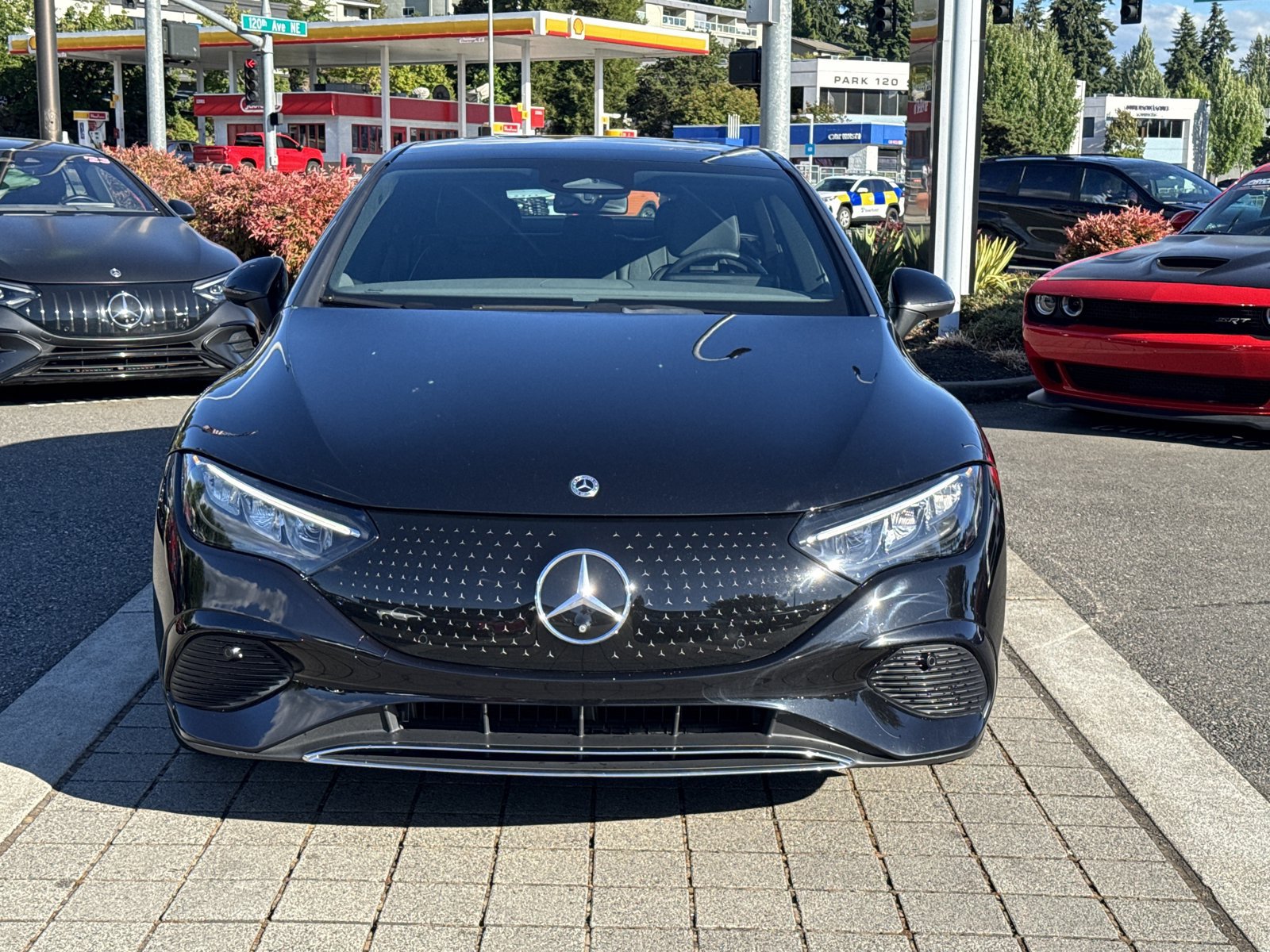 Used 2023 Mercedes-Benz EQE 350+ 4MATIC Sedan video 2
