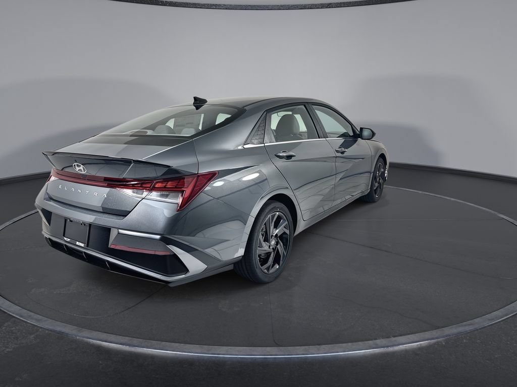 New 2026 Hyundai Elantra SEL Sport Premium FWD image 8
