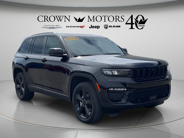 Used 2024 Jeep Grand Cherokee Limited w/ Luxury Tech Group II AWD/4WD image 3
