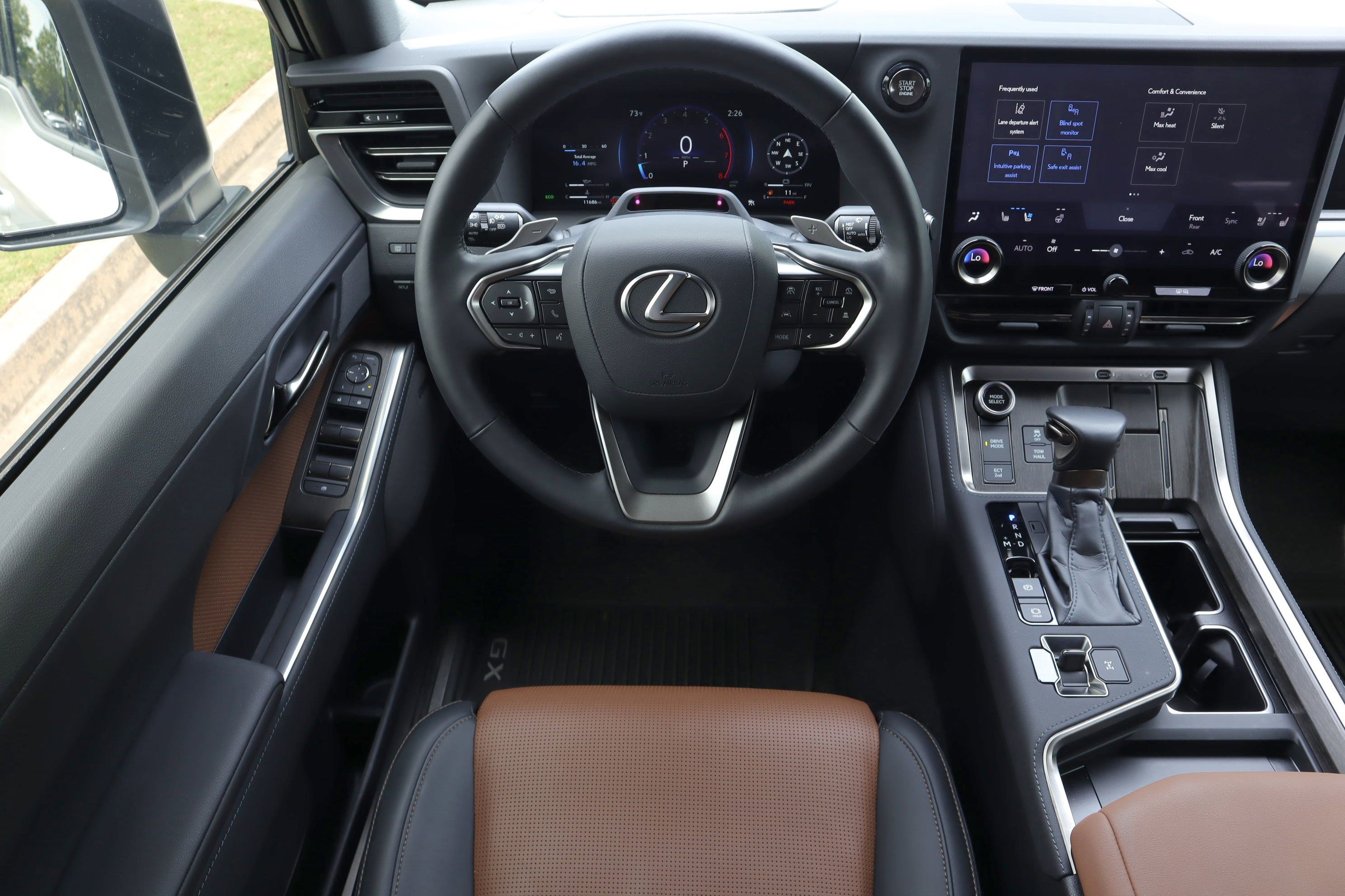 Used 2024 Lexus GX 550 w/ Accessory Package (Z1) AWD/4WD image 32