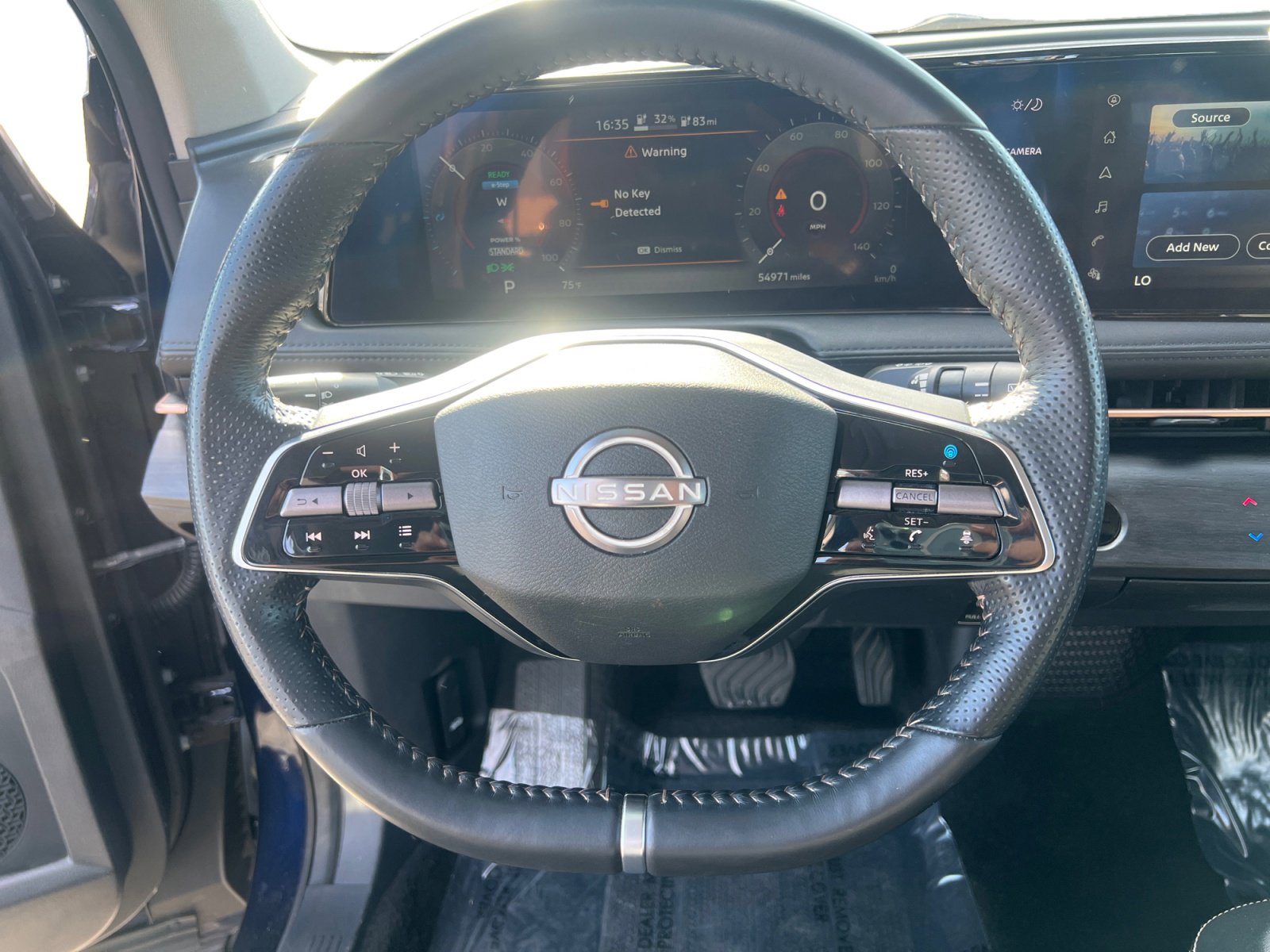 Used 2023 Nissan Ariya FWD image 12