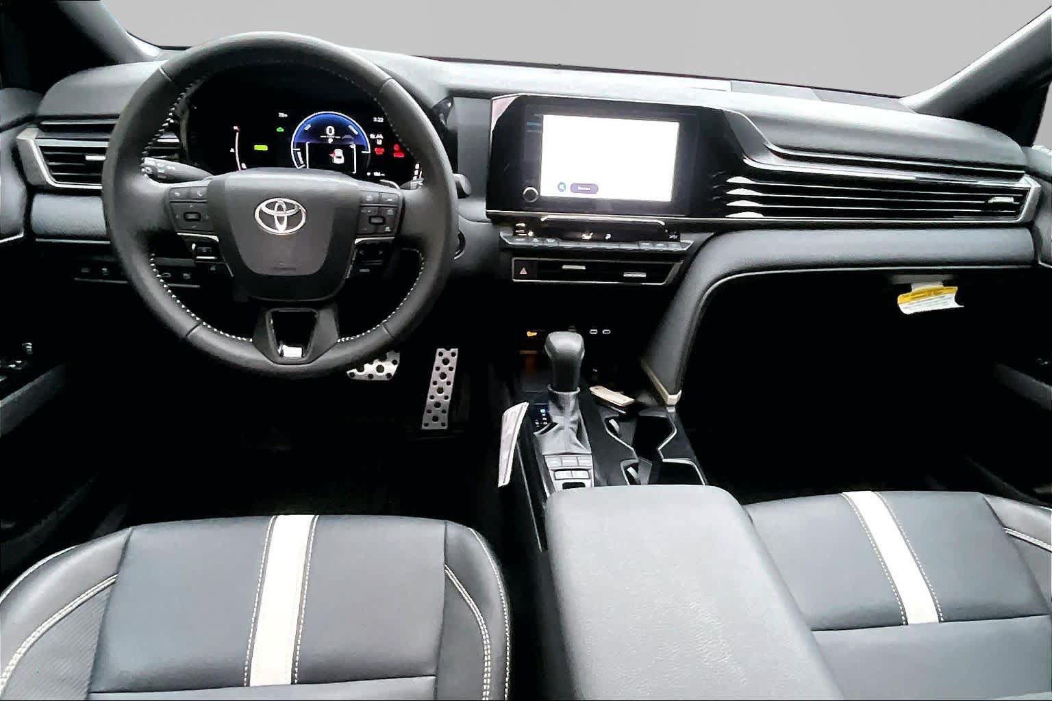Used 2026 Toyota Camry SE FWD image 16