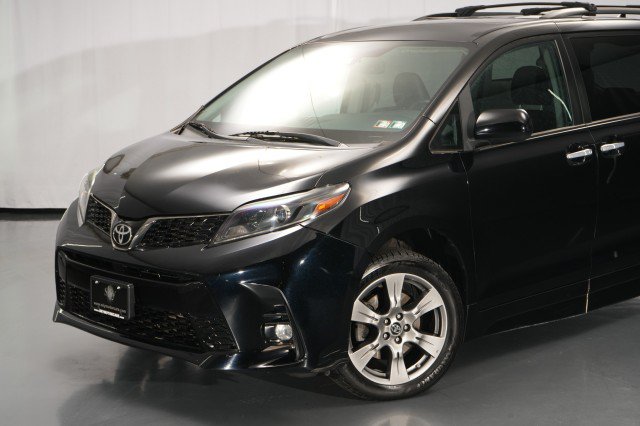 Used 2020 Toyota Sienna SE FWD image 5