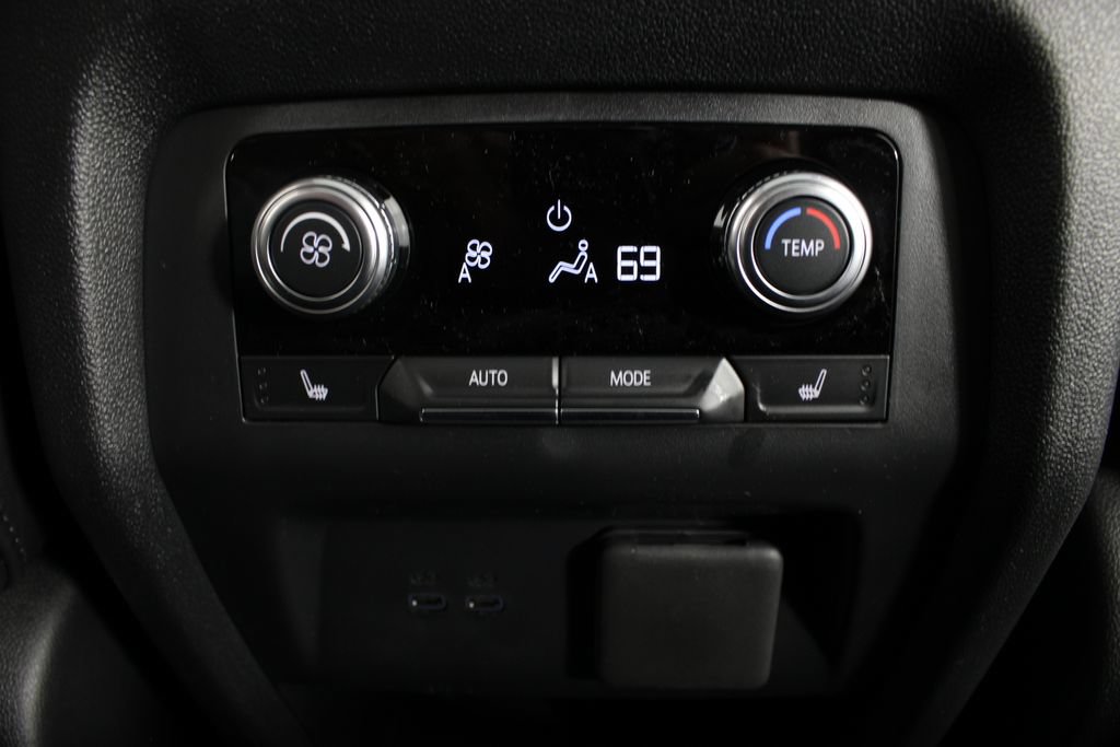New 2026 GMC Acadia Denali Ultimate AWD/4WD image 21