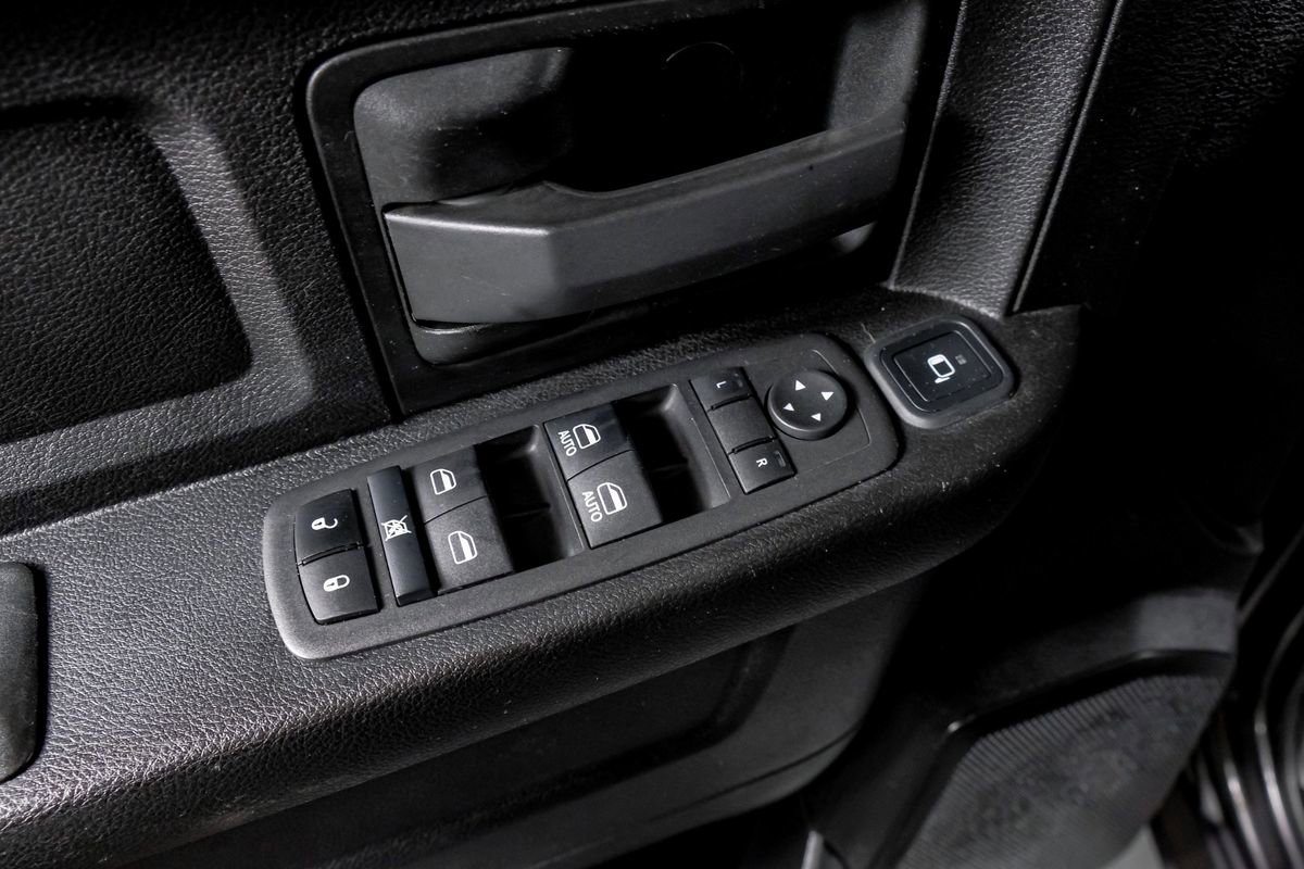 Used 2024 RAM 3500 Tradesman w/ Chrome Appearance Group image 34