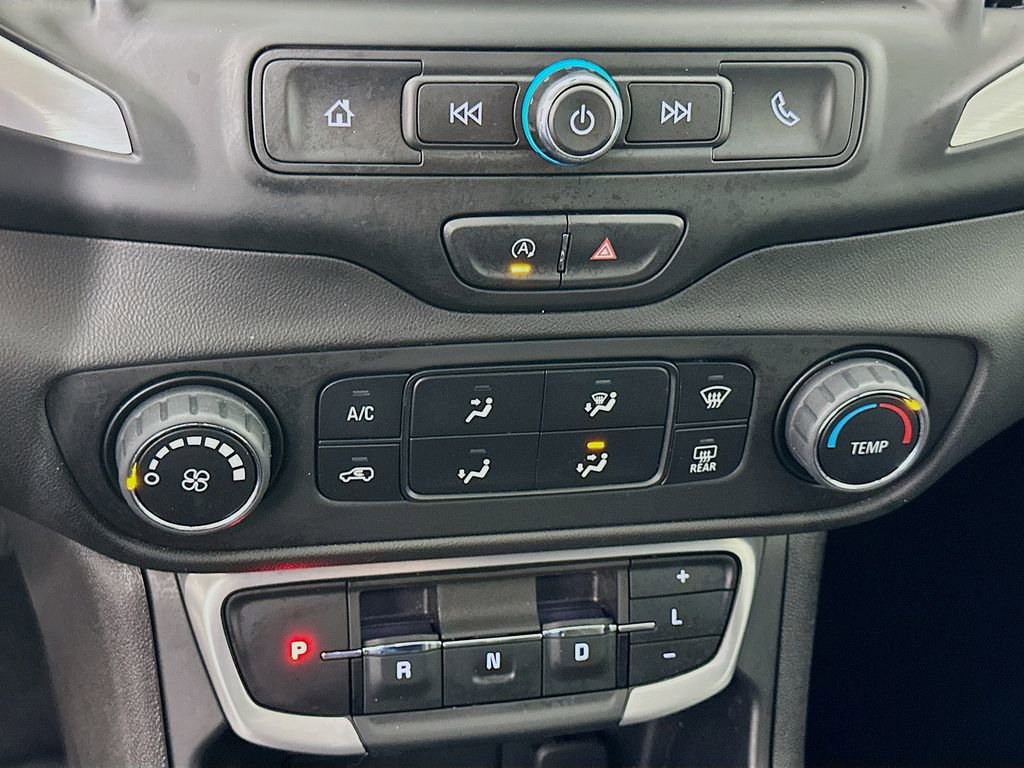 Used 2024 GMC Terrain SLE image 15