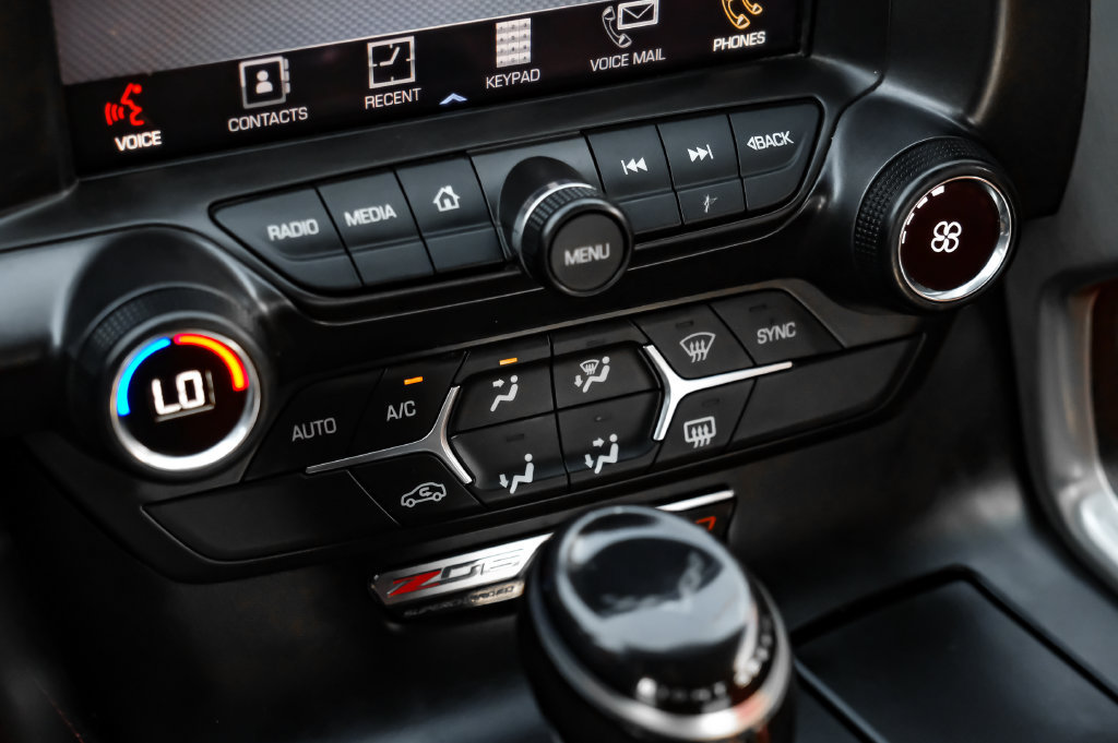 Used 2018 Chevrolet Corvette Z06 RWD image 19