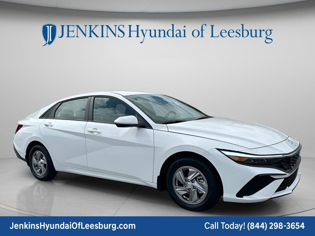 New 2026 Hyundai Elantra SE