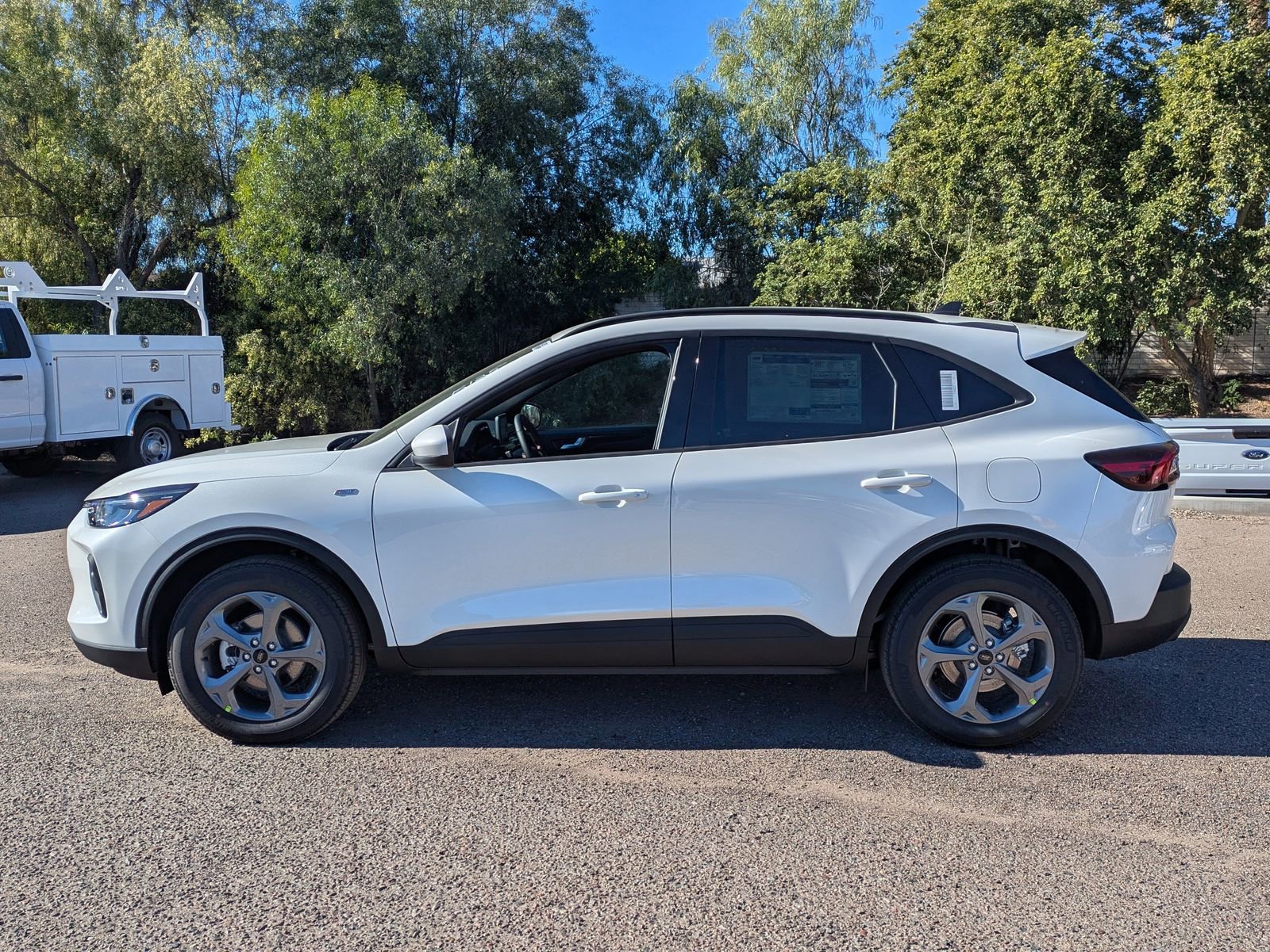 New 2026 Ford Escape ST-Line Select AWD/4WD image 32