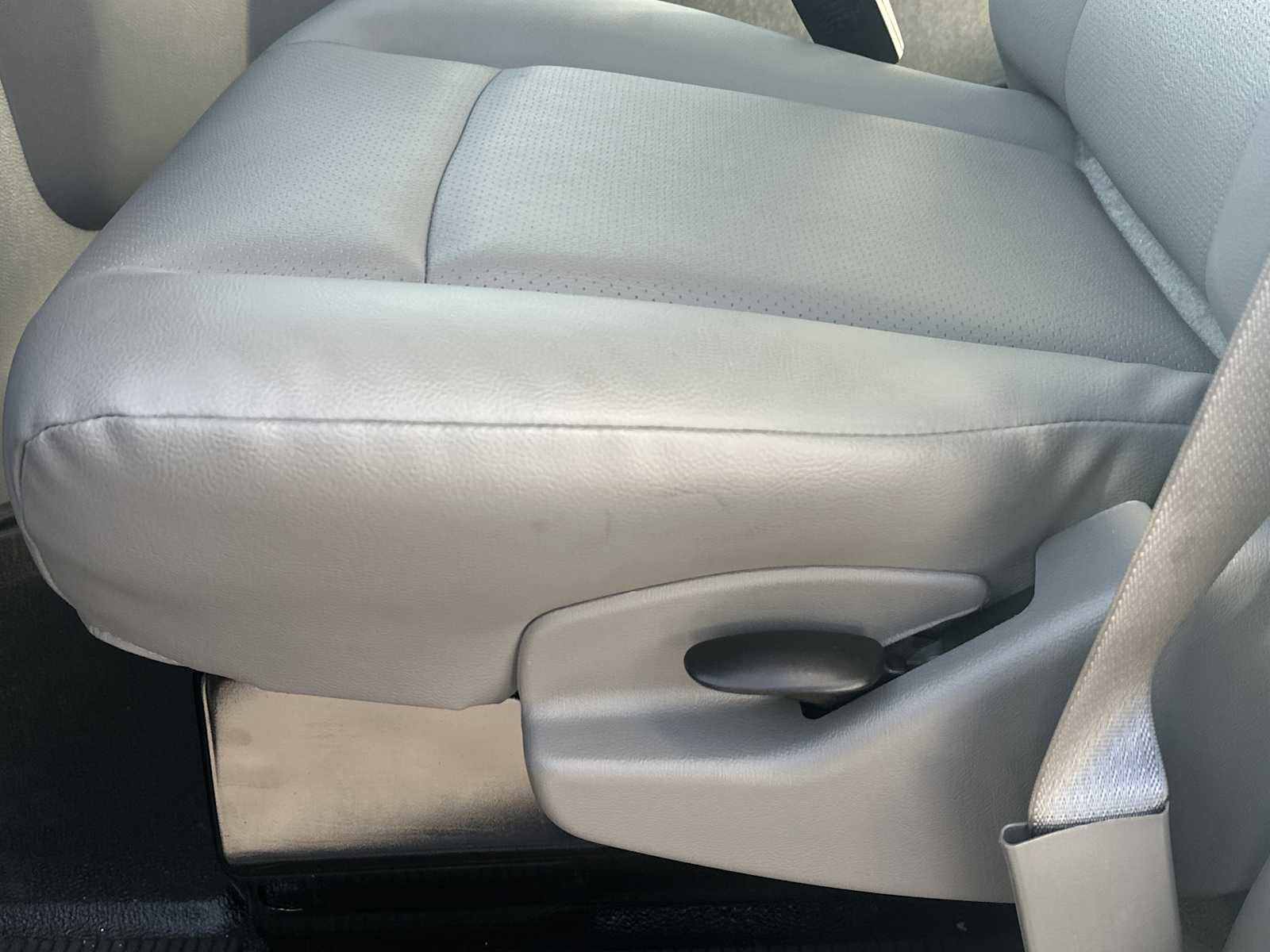 New 2026 Ford E-450 and Econoline 450 Super Duty w/ Power Equipment Group RWD image 16