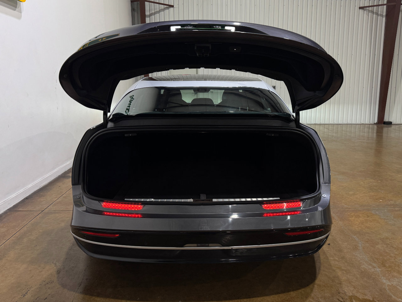 Used 2022 Lucid Air Grand Touring image 72