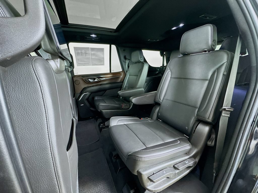 Used 2021 GMC Yukon Denali w/ Denali Premium Package AWD/4WD image 23