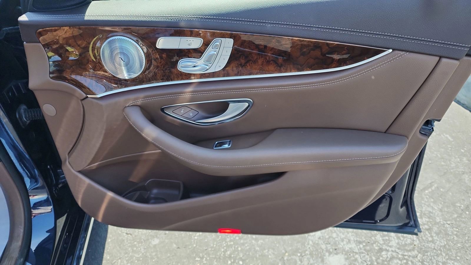 Used 2018 Mercedes-Benz E 300 E 300 4MATIC Sedan 4D image 16