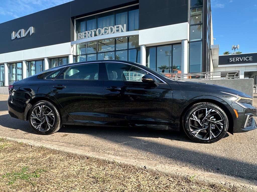 New 2026 Kia K5 GT-Line image 3