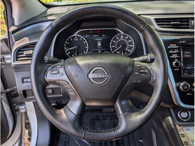 Used 2023 Nissan Murano SV FWD image 19