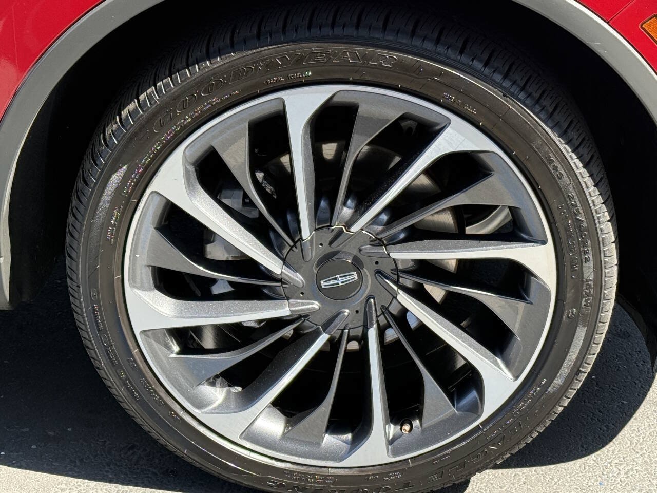 Used 2020 Lincoln Aviator Reserve w/ Equipment Group 202A AWD/4WD image 24