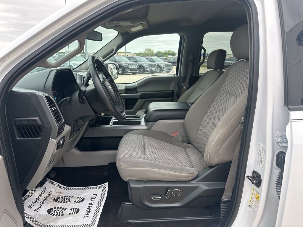 Used 2018 Ford F150 XLT w/ Equipment Group 302A Luxury AWD/4WD image 15