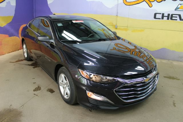 Used 2022 Chevrolet Malibu LS FWD image 4