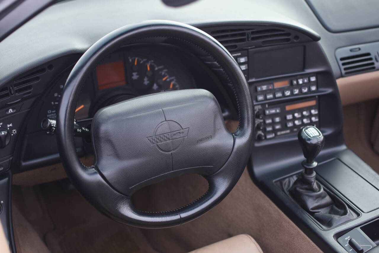 Used 1994 Chevrolet Corvette Convertible image 39