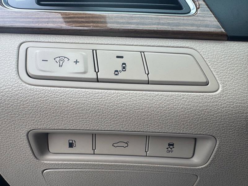 Used 2015 Hyundai Sonata Limited FWD image 20