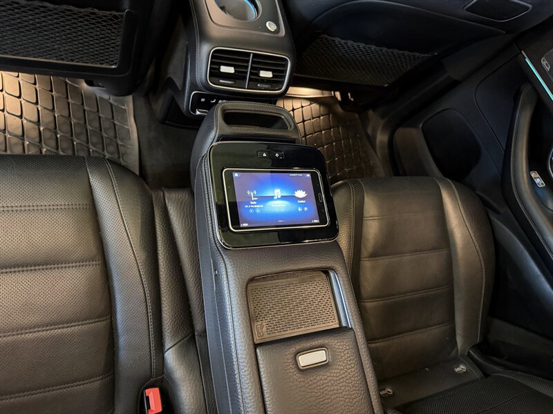 Used 2020 Mercedes-Benz GLS 580 4MATIC image 29