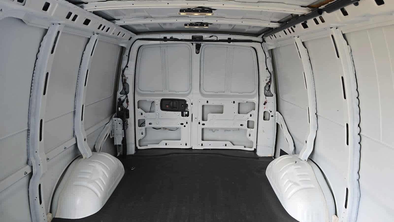 Used 2025 Chevrolet Express 2500 Extended w/ Driver Convenience Package RWD image 19