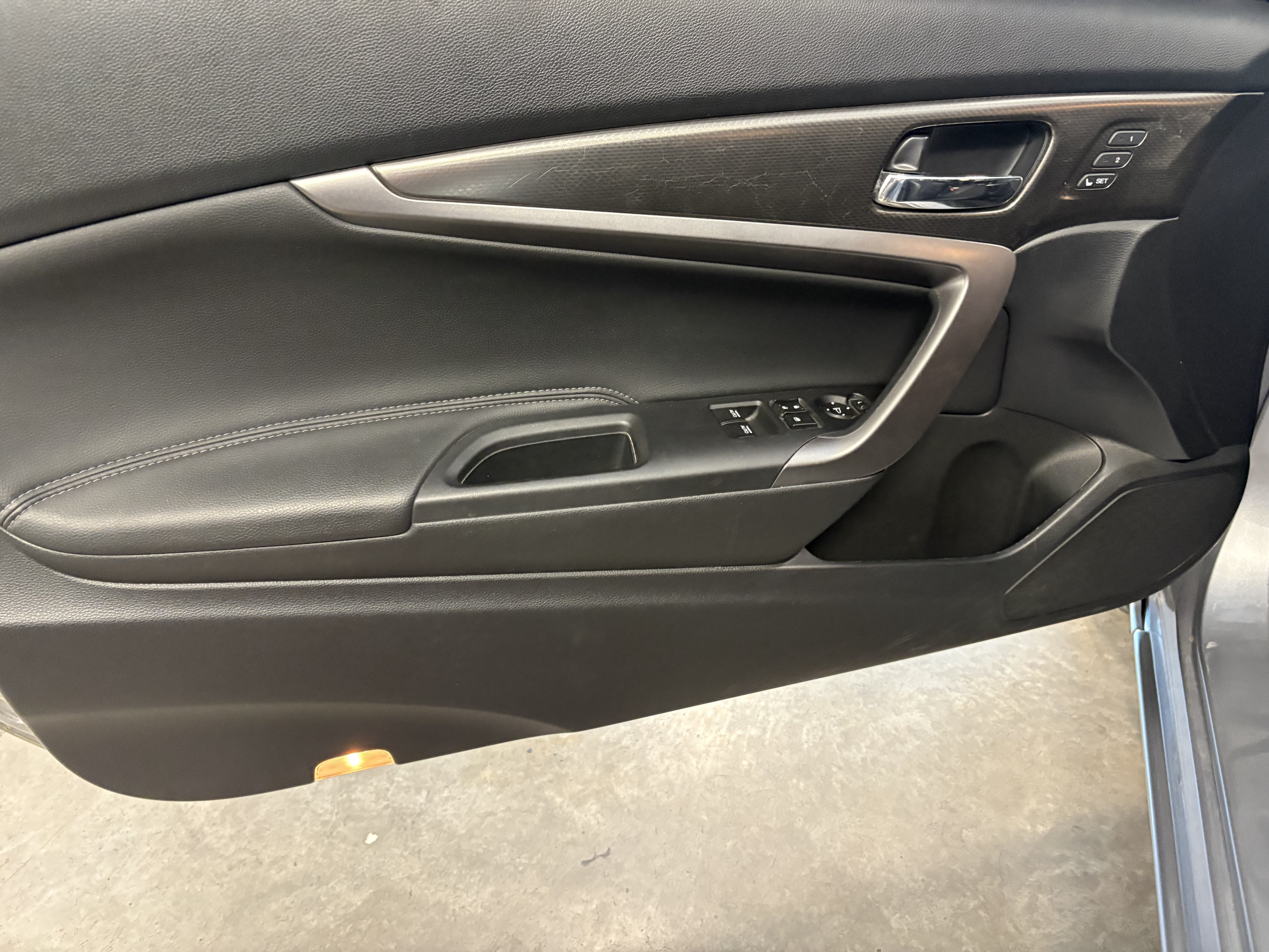 Used 2016 Honda Accord Touring image 7