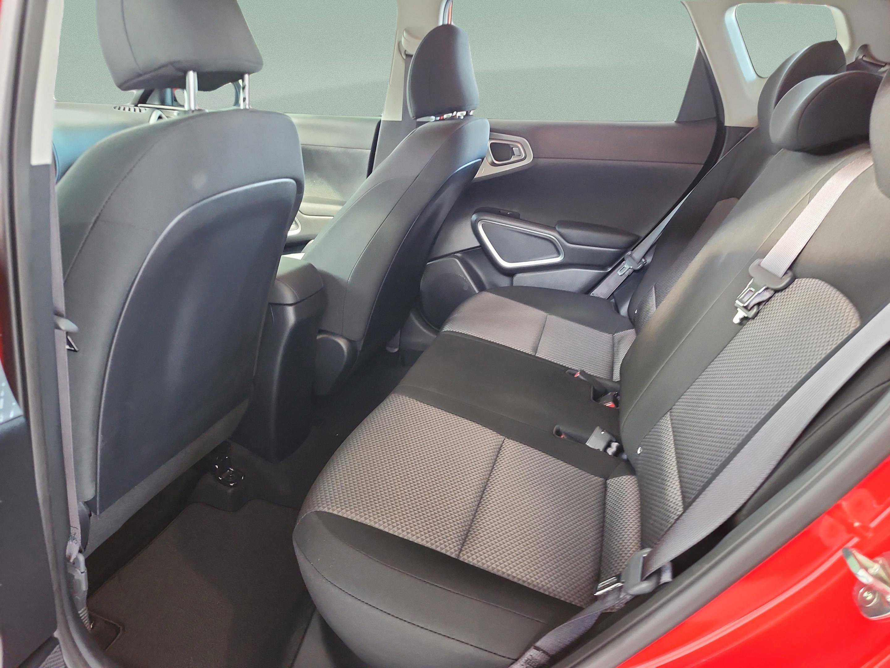 Used 2022 Kia Soul LX w/ Technology Package FWD image 16