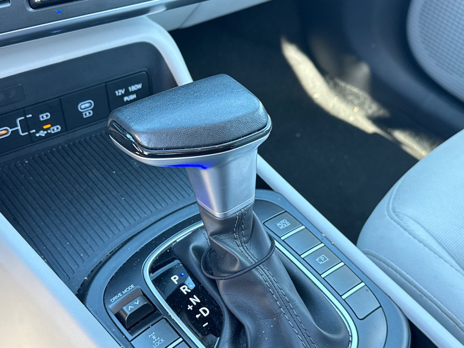 Used 2025 Hyundai Kona SEL image 29