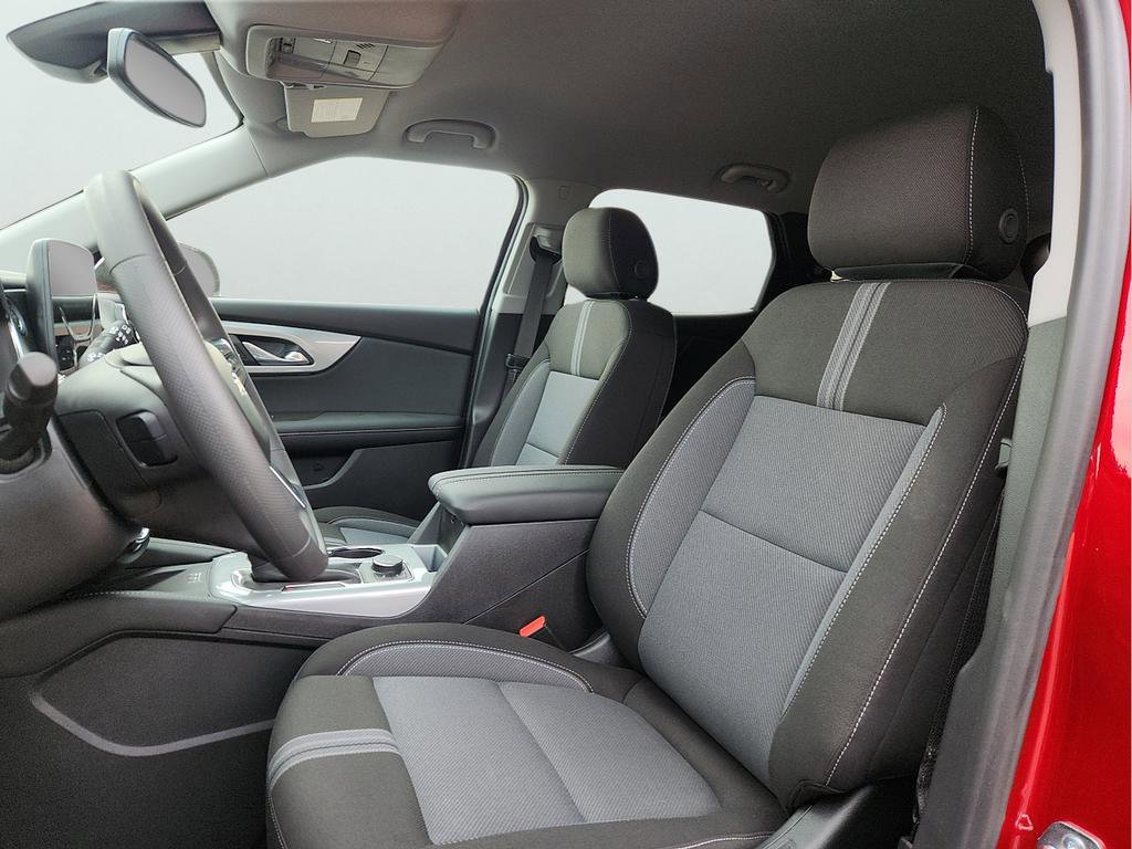 New 2026 Chevrolet Blazer LT w/ Convenience Package image 17