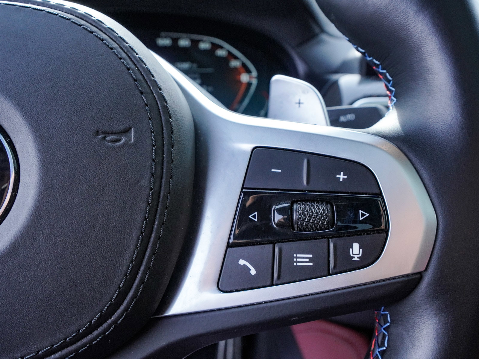 Used 2024 BMW X4 M40i image 33