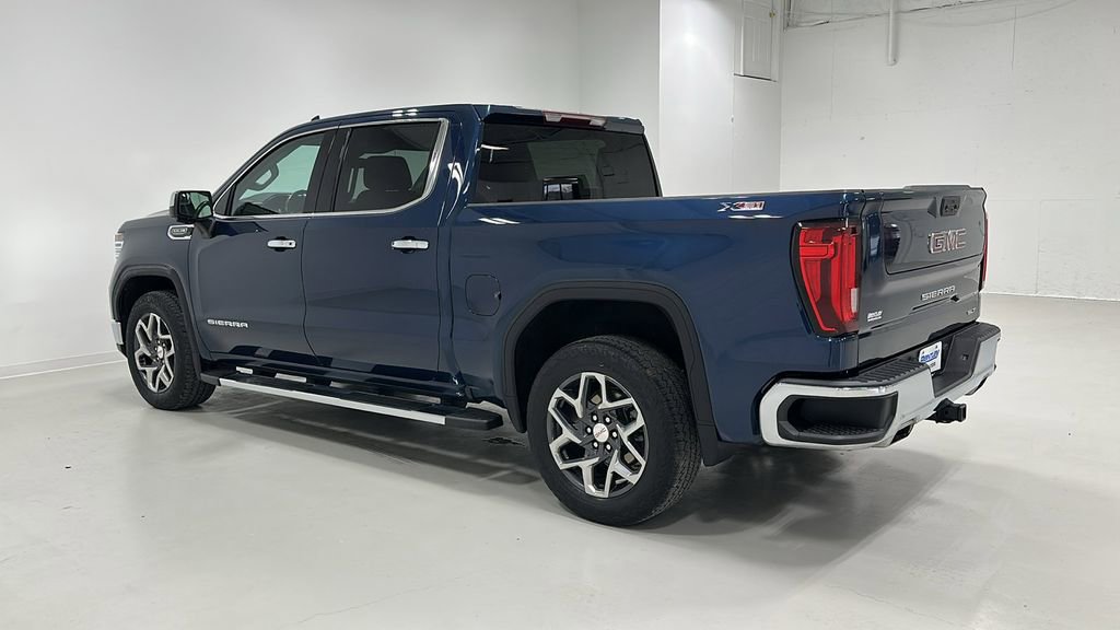 Used 2023 GMC Sierra 1500 SLT w/ SLT Premium Package image 3