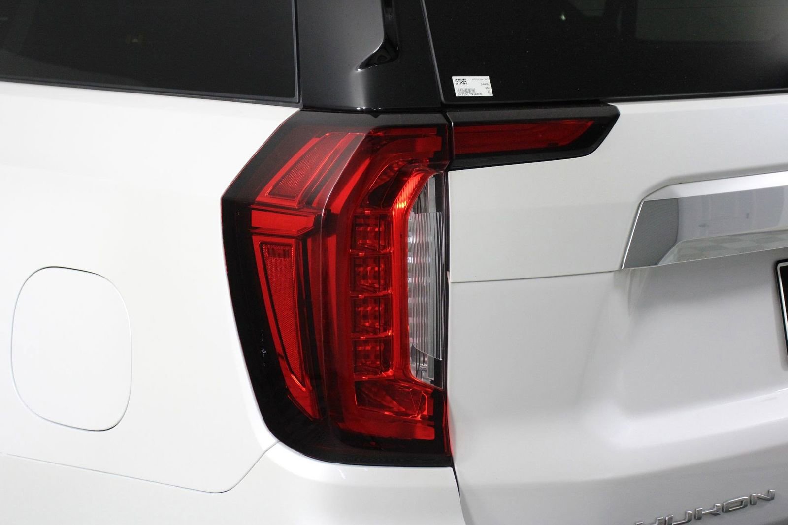 Used 2021 GMC Yukon XL Denali w/ Denali Ultimate Package image 18
