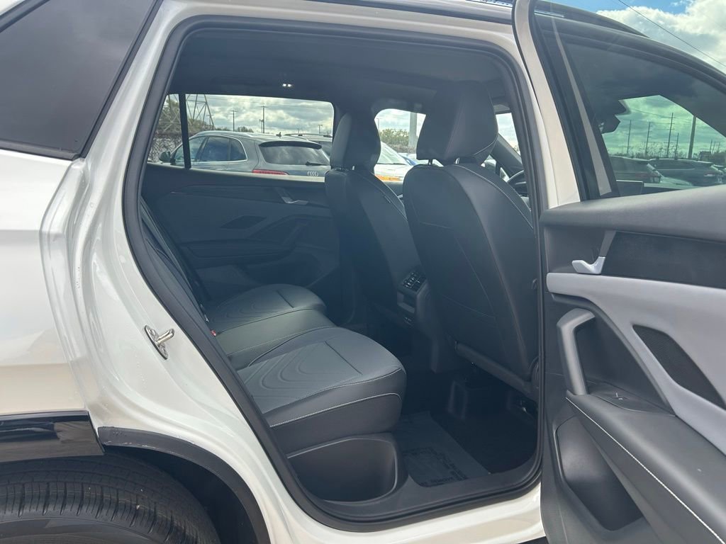 New 2026 Volkswagen Tiguan SE R-Line image 49