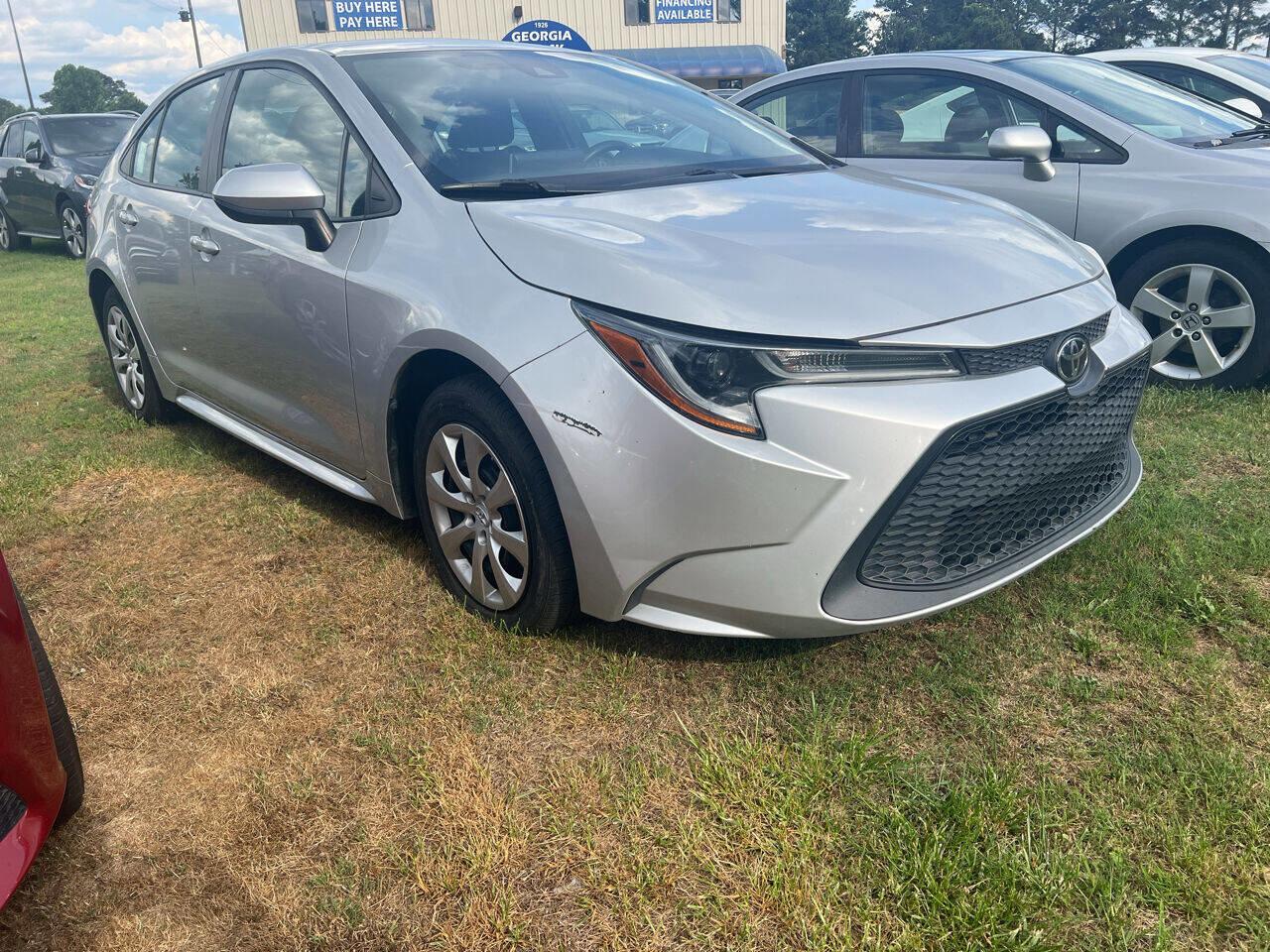 Used 2020 Toyota Corolla LE FWD image 3
