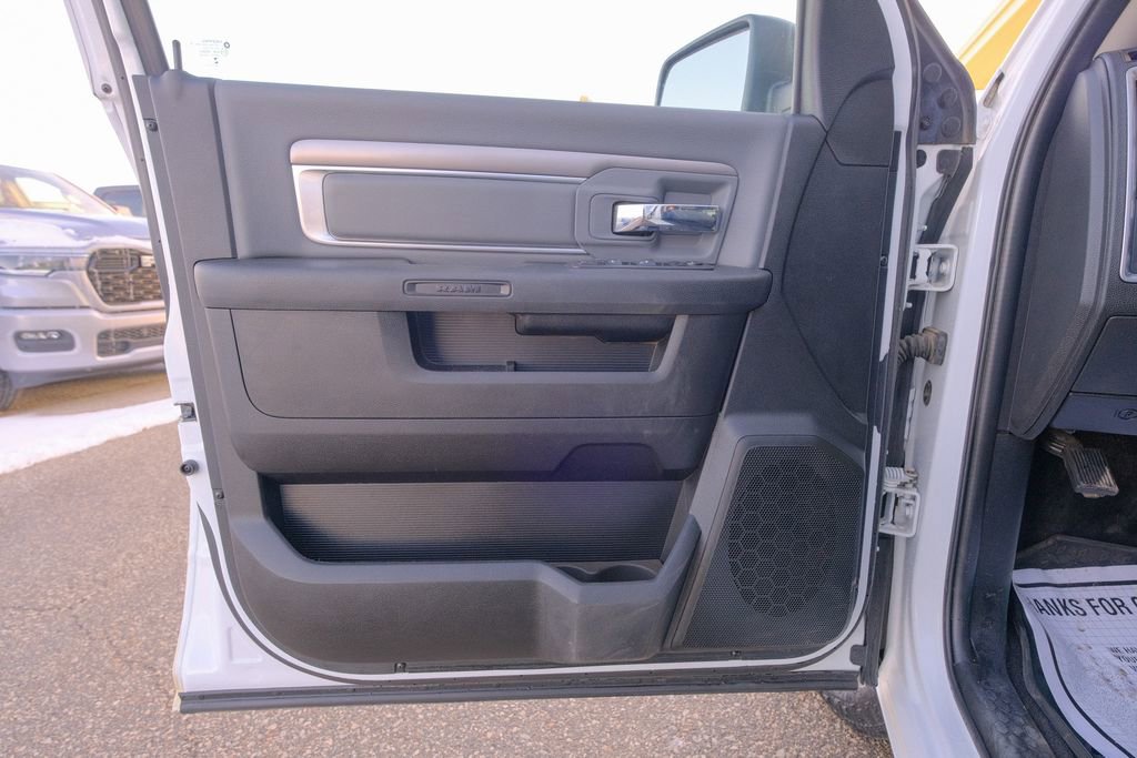 Used 2023 RAM 1500 Classic SLT w/ Electronics Group image 24