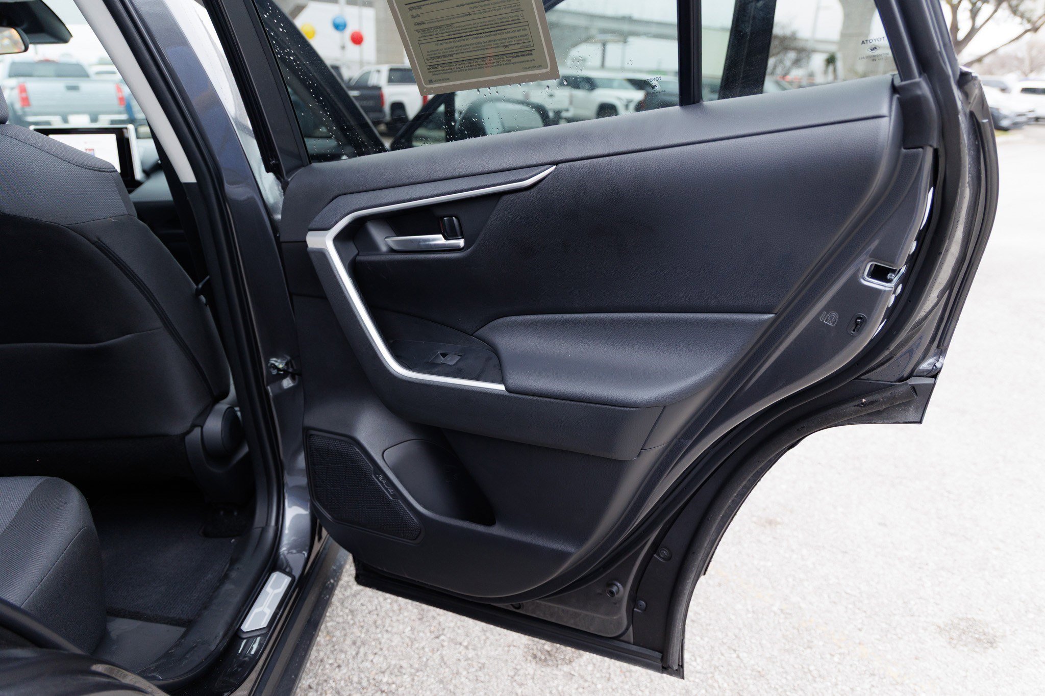 Certified 2025 Toyota RAV4 XLE image 30