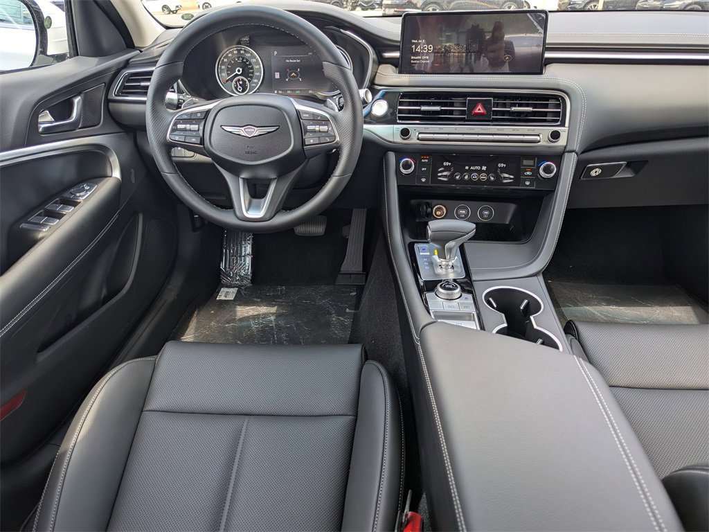 Used 2026 Genesis G70 2.5T image 14