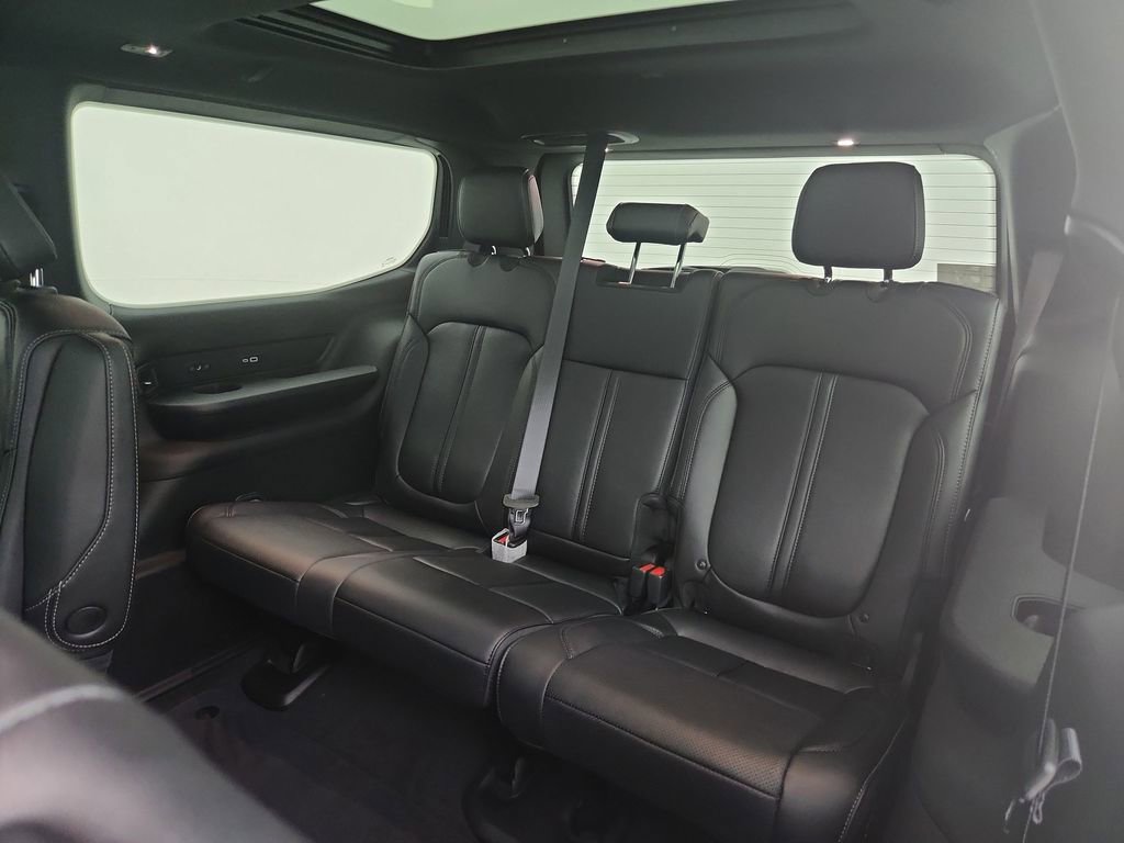 New 2025 Jeep Wagoneer Series III w/ Quick Order Package 25C Super image 33