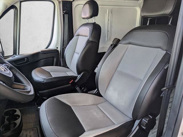 Used 2025 RAM ProMaster 2500 w/ Convenience Group FWD image 15