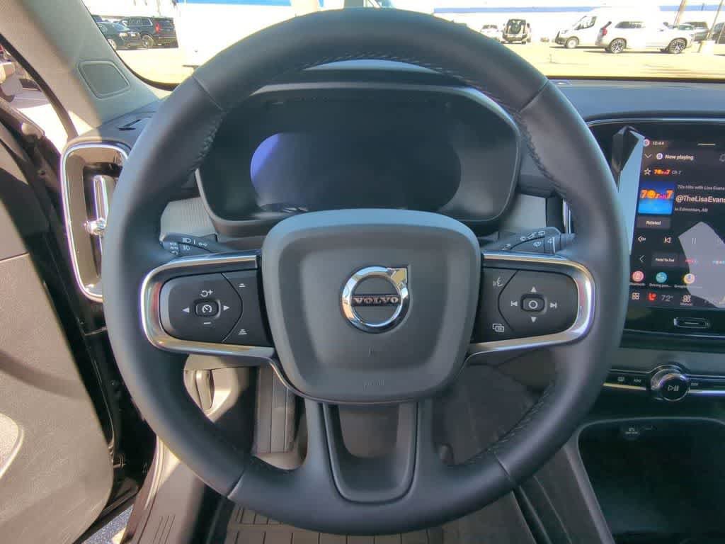 Certified 2026 Volvo XC40 B5 Plus w/ Protection Package Premier AWD/4WD image 21