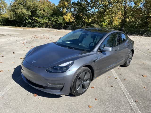 Used 2023 Tesla Model 3 Standard Range RWD image 4