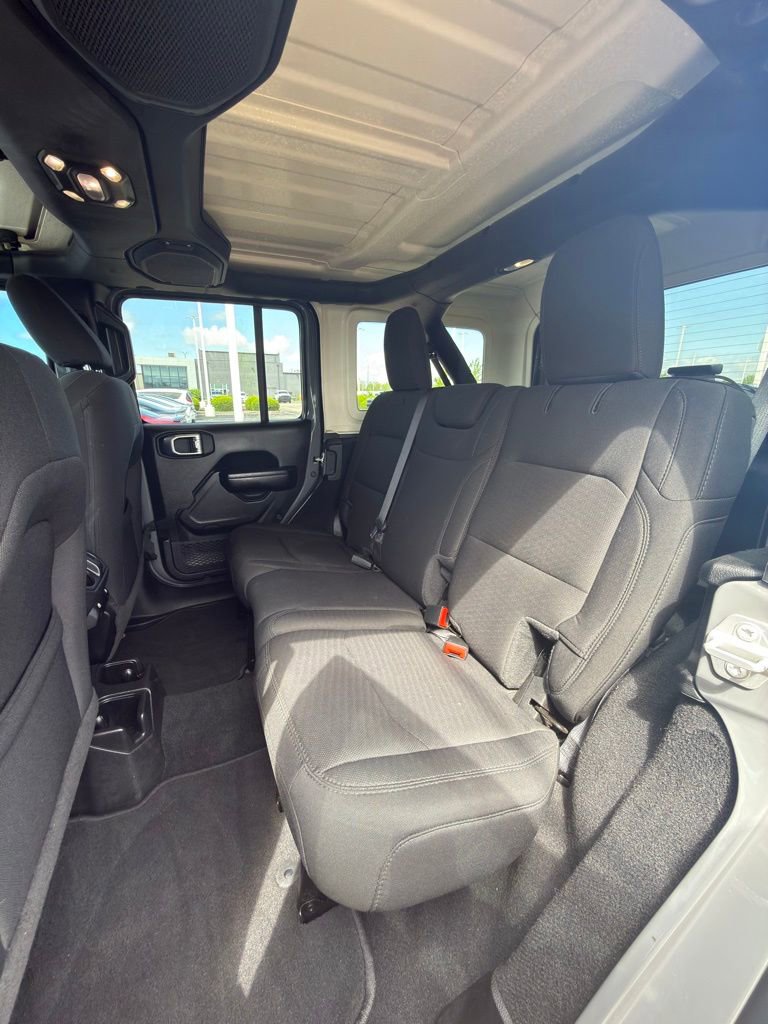 Used 2021 Jeep Wrangler Unlimited Sport AWD/4WD image 26