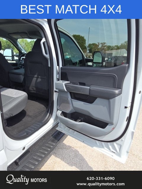 New 2026 Ford F250 XLT w/ XLT Premium Package AWD/4WD image 24