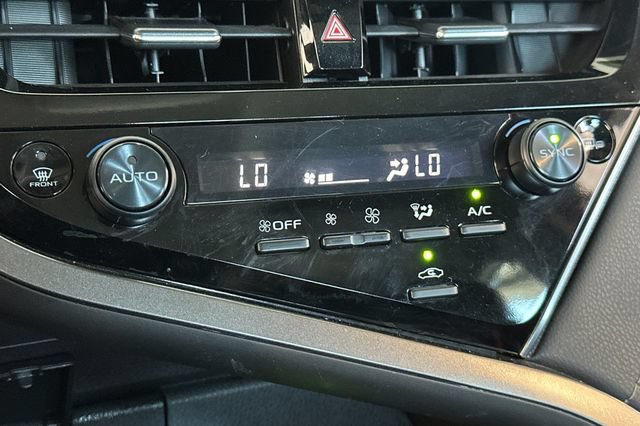 Used 2024 Toyota Camry XSE FWD image 24