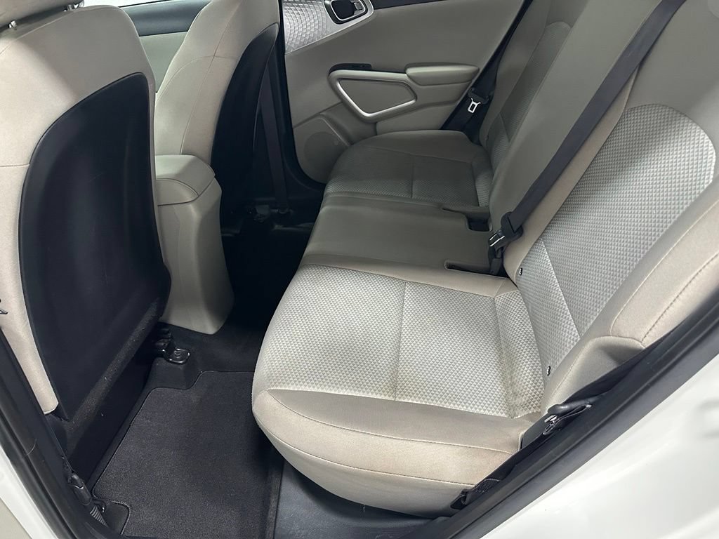 Used 2023 Kia Soul LX w/ LX Technology Package FWD image 45