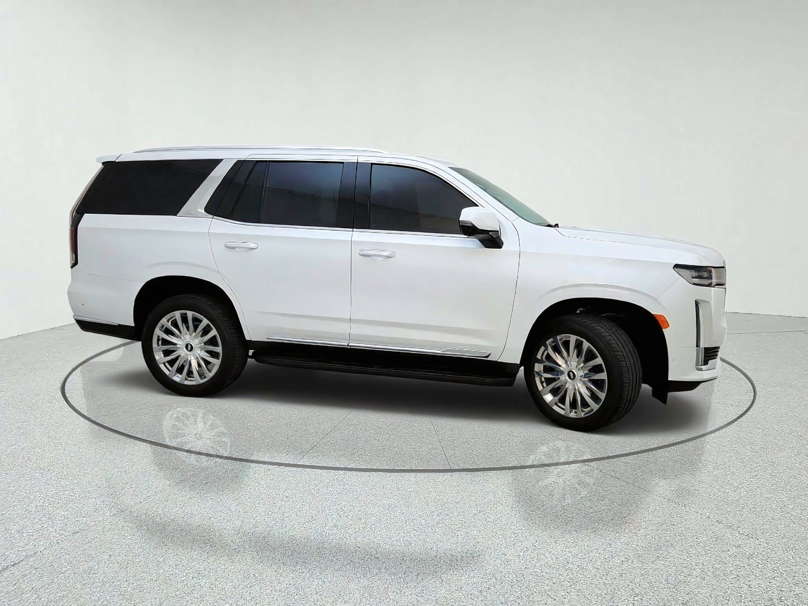 Used 2024 Cadillac Escalade Premium Luxury AWD/4WD image 6