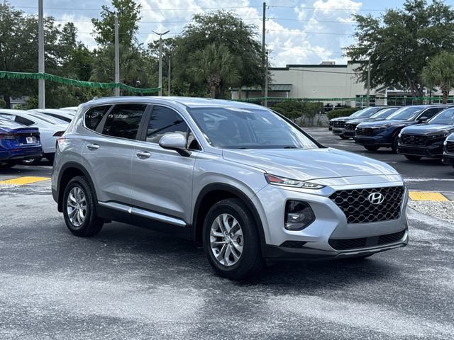 Used 2020 Hyundai Santa Fe SE FWD image 2