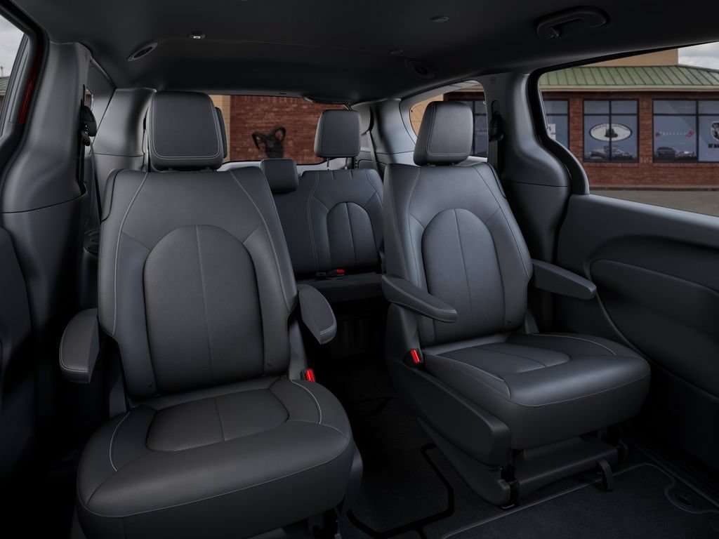 New 2027 Chrysler Pacifica Select AWD/4WD image 15